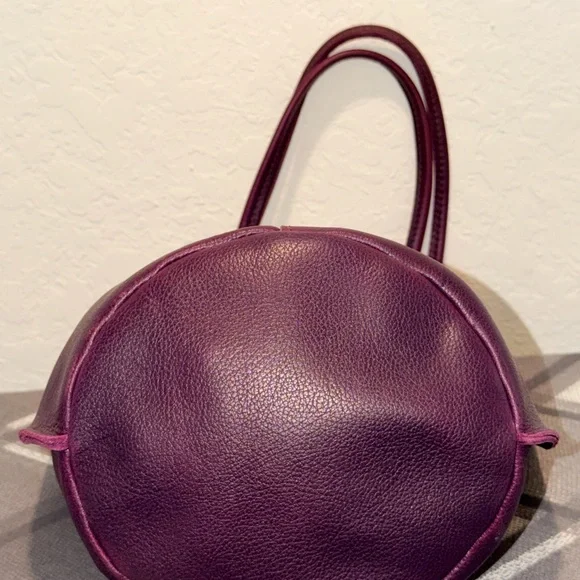 Portland Leather Goods Devan Bucket Tote with Wallet in Plum - Picture 6 of 8